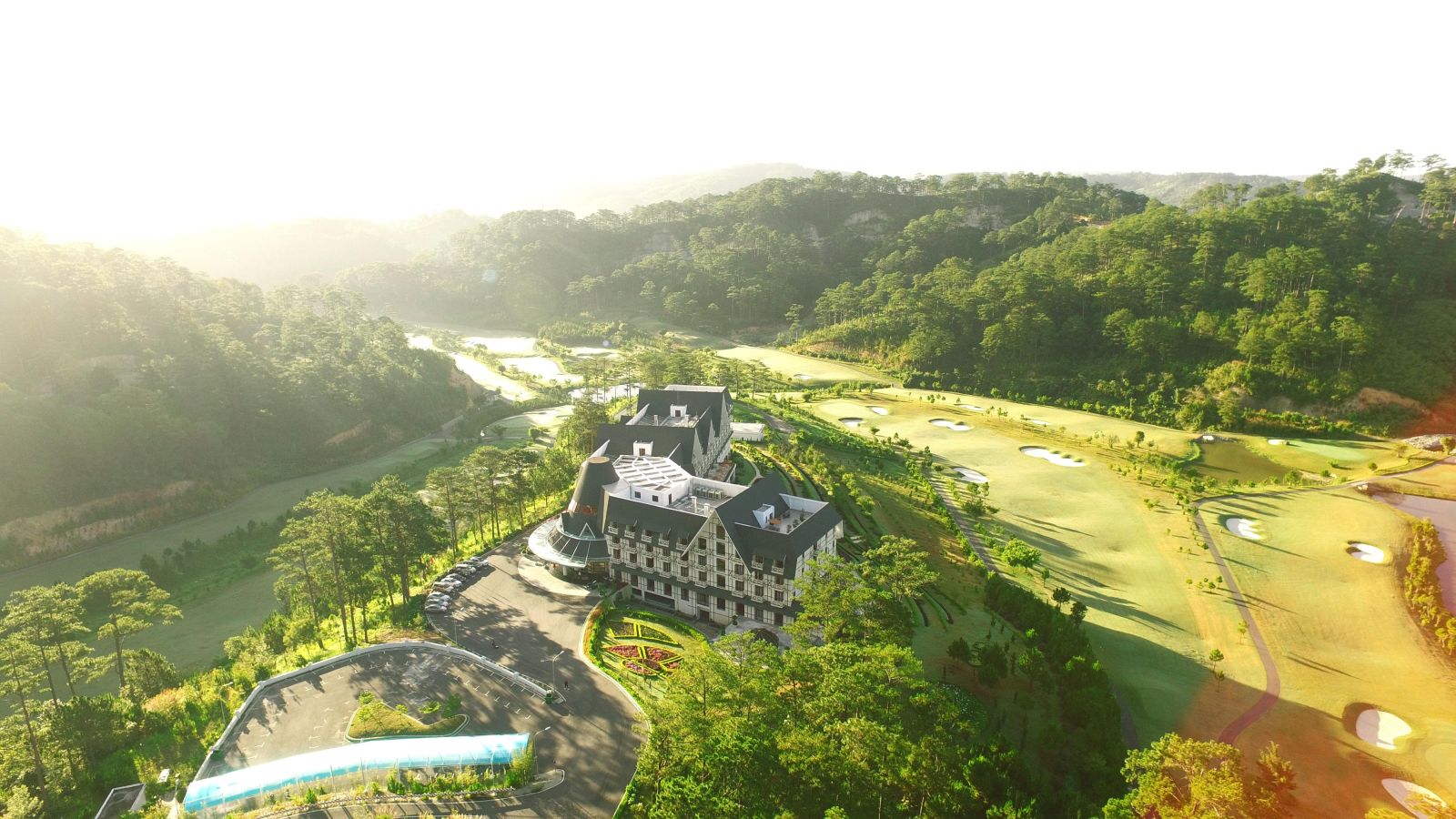 Location of Sam Tuyen Lam Golf Club