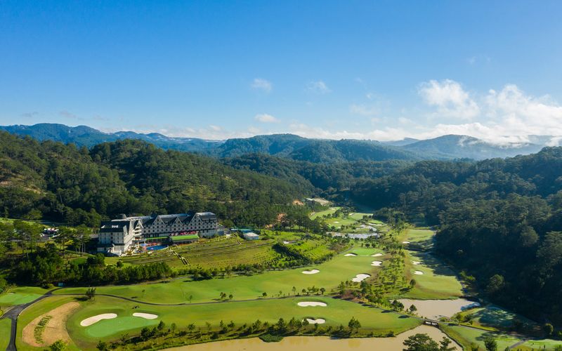 A golf course like a painting