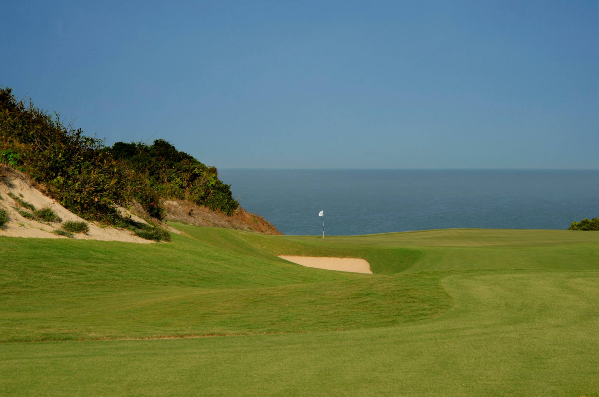 The Bluffs Ho Tram Strip