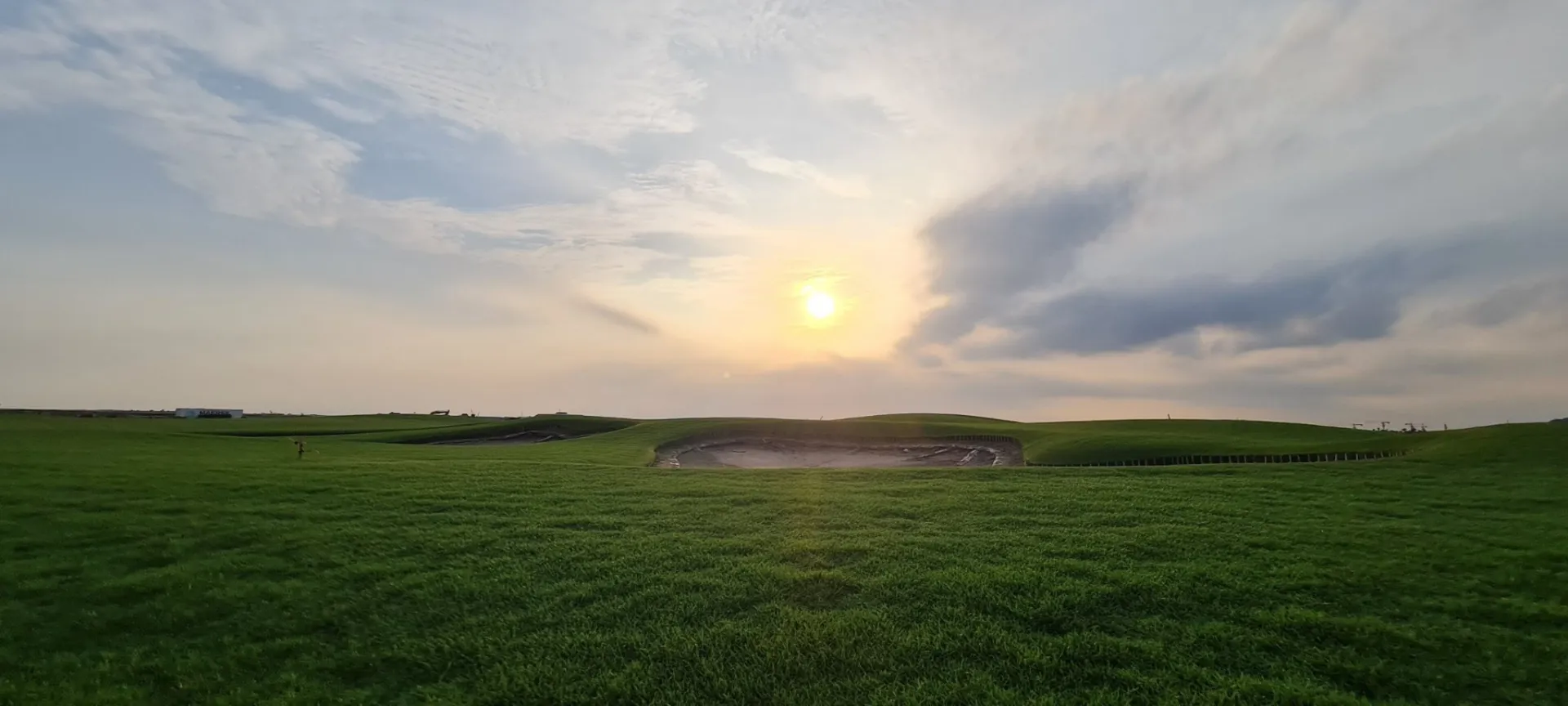 Dragon Golf Links