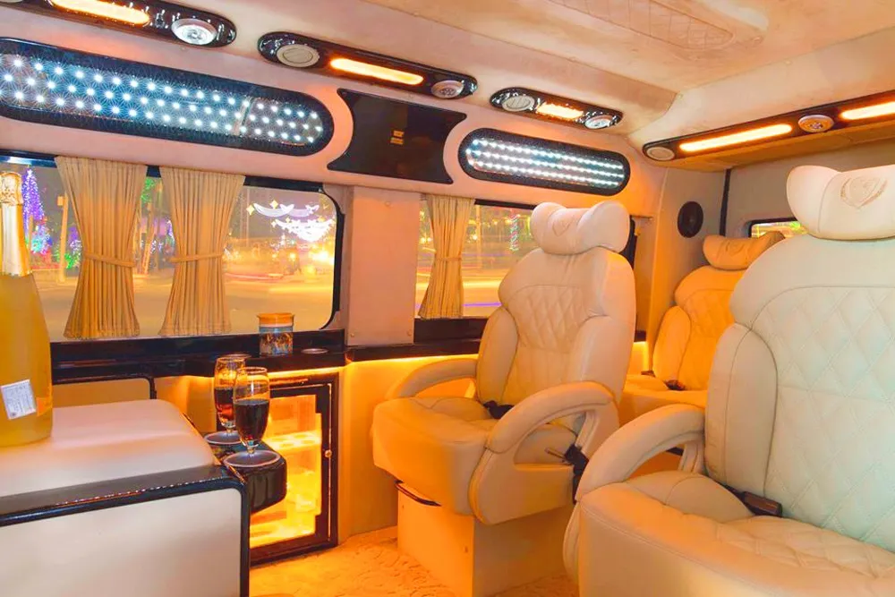 Dcar limousine VIP